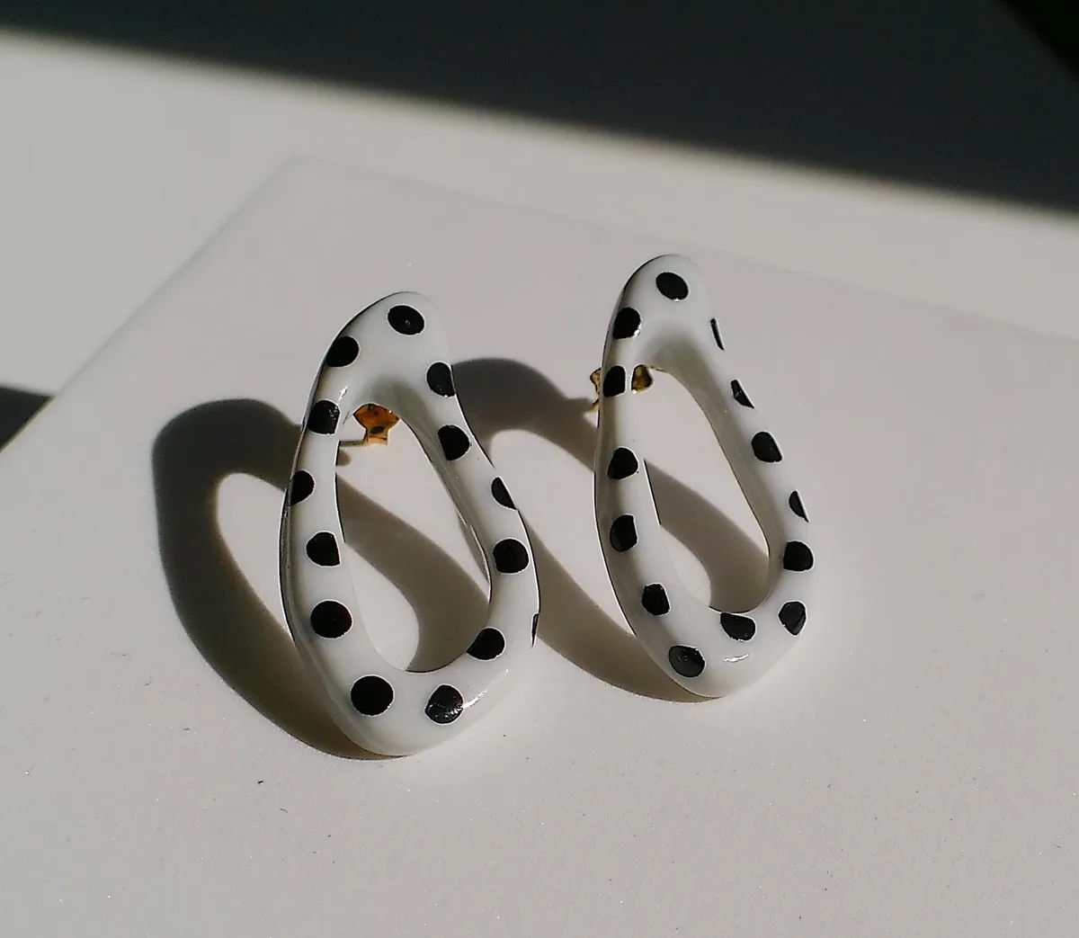 Organic earrings · open drop